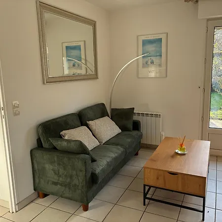 Le Nid Du Bouloir Casa de Férias *